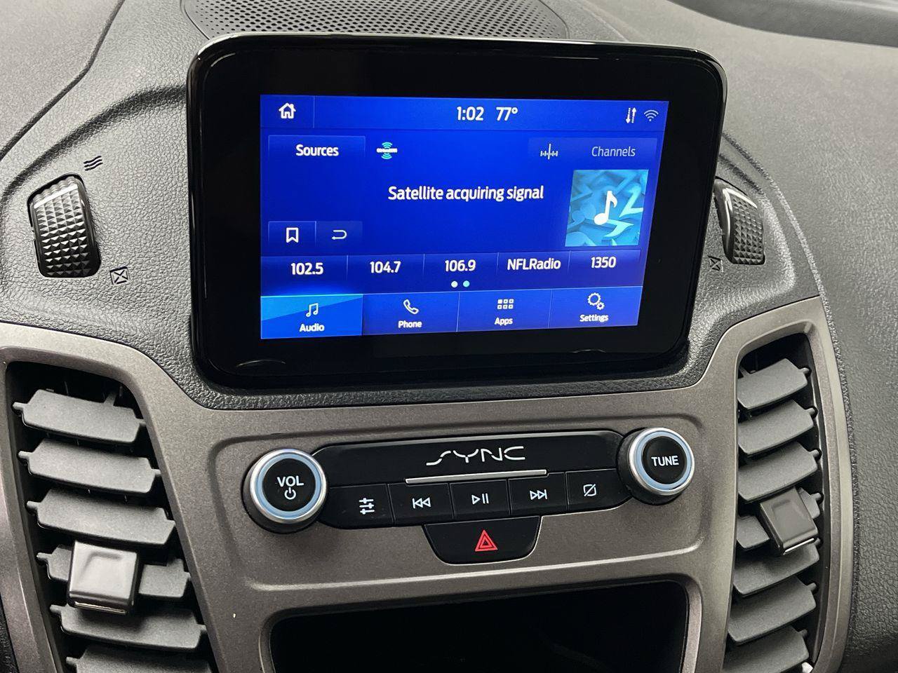 Used 2022 Ford Transit Connect XLT FWD image 15