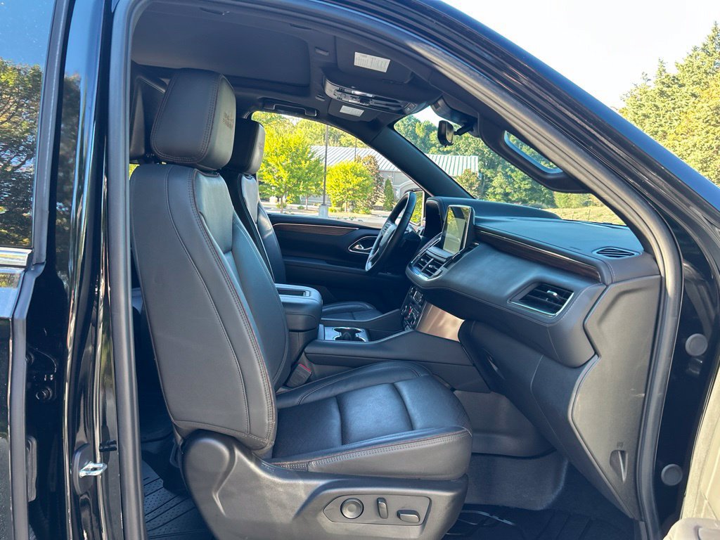 Used 2024 Chevrolet Tahoe High Country w/ Premium Package AWD/4WD image 60