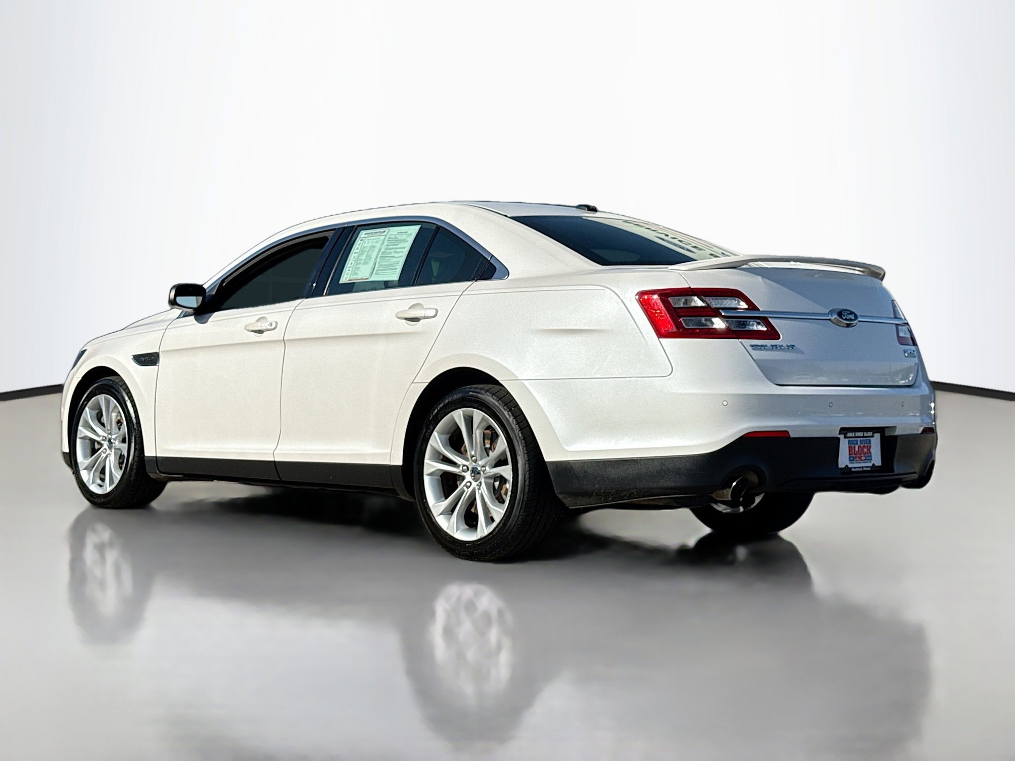 Used 2013 Ford Taurus SHO AWD/4WD image 14