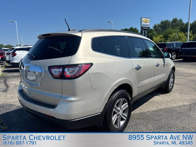 Used 2017 Chevrolet Traverse LT AWD/4WD image 3