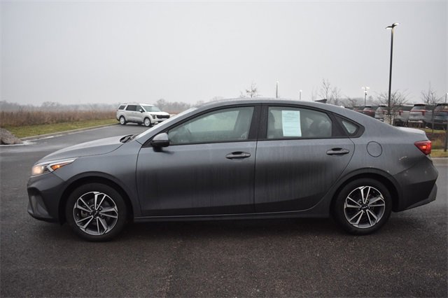 Used 2022 Kia Forte LXS w/ LXS Technology Package image 6