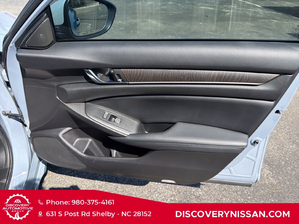 Used 2021 Honda Accord Touring image 40