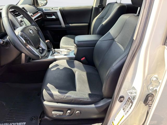 Used 2018 Toyota 4Runner Limited AWD/4WD image 20