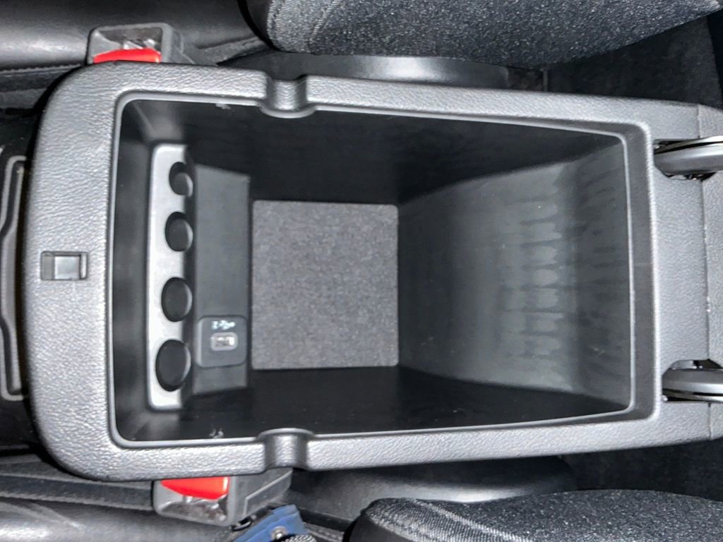 Used 2021 Jeep Cherokee Trailhawk image 25