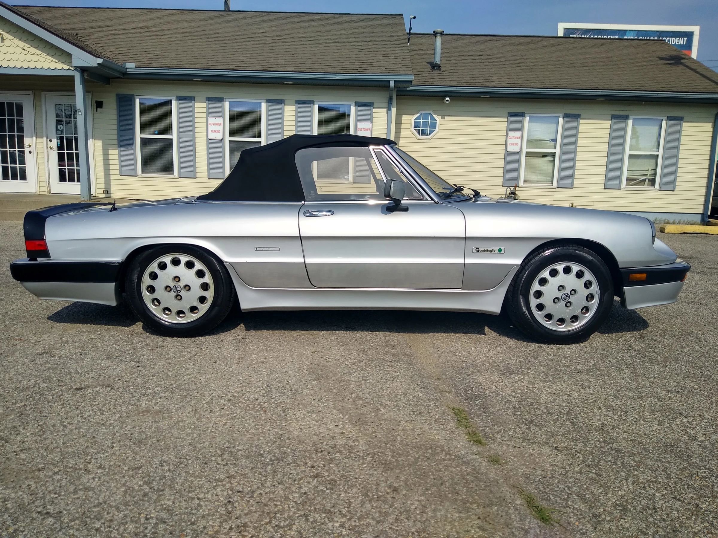 Used 1988 Alfa Romeo Spider Quadrifoglio image 10