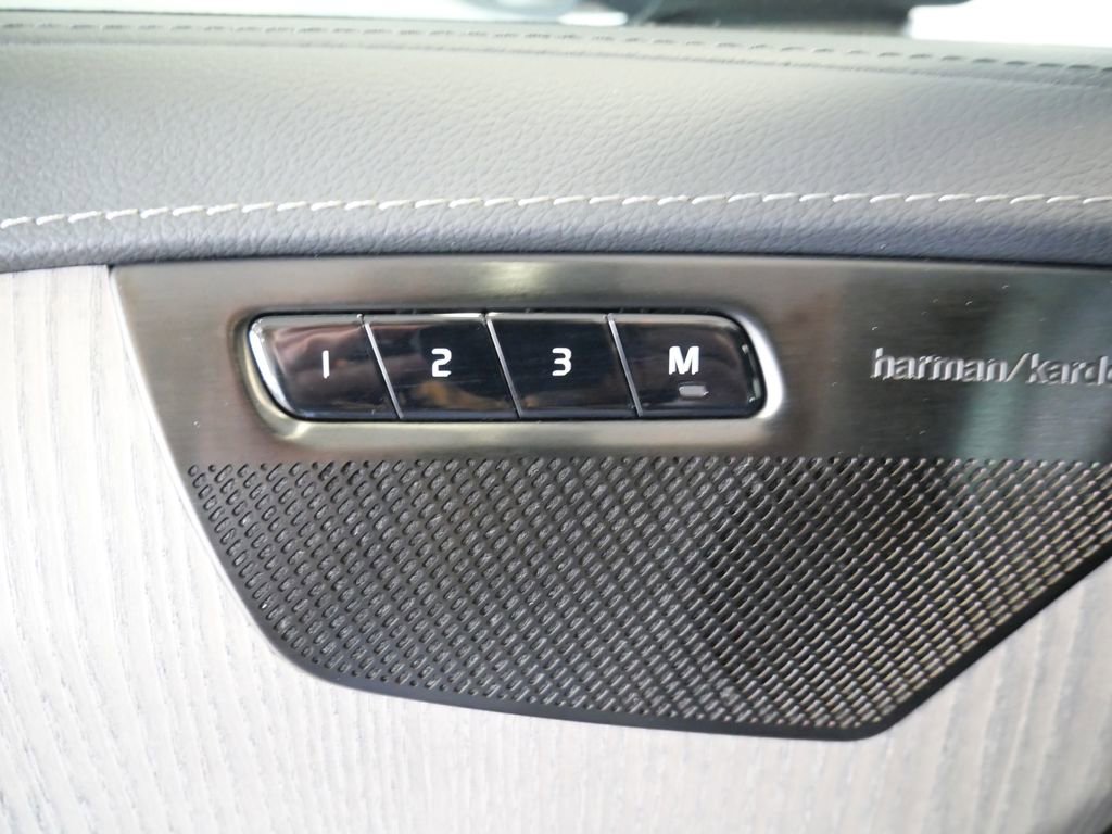Used 2023 Volvo XC90 B6 Ultimate image 34