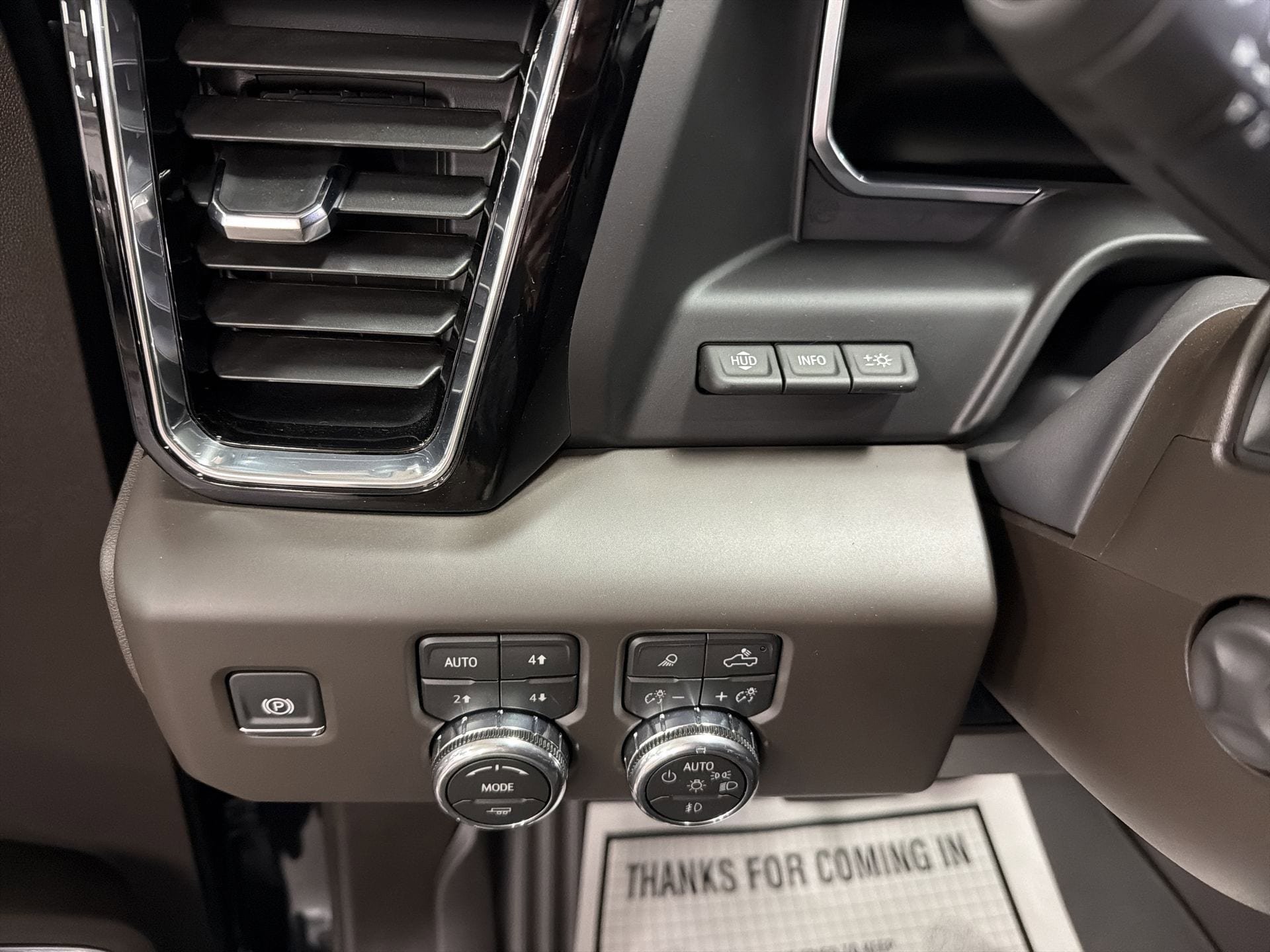 New 2026 GMC Sierra 1500 Denali w/ Technology Package AWD/4WD image 18