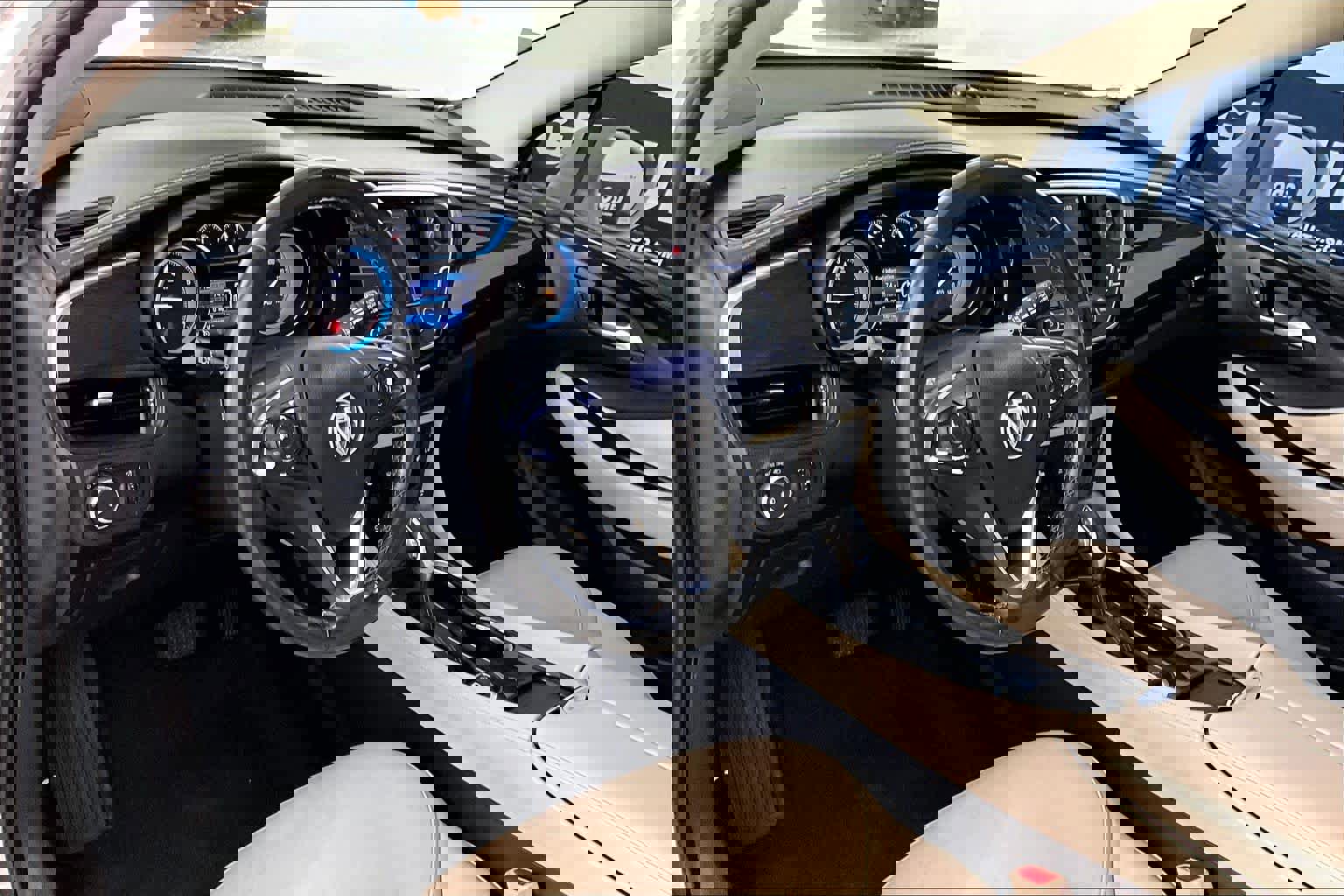 Used 2018 Buick Envision Essence image 15