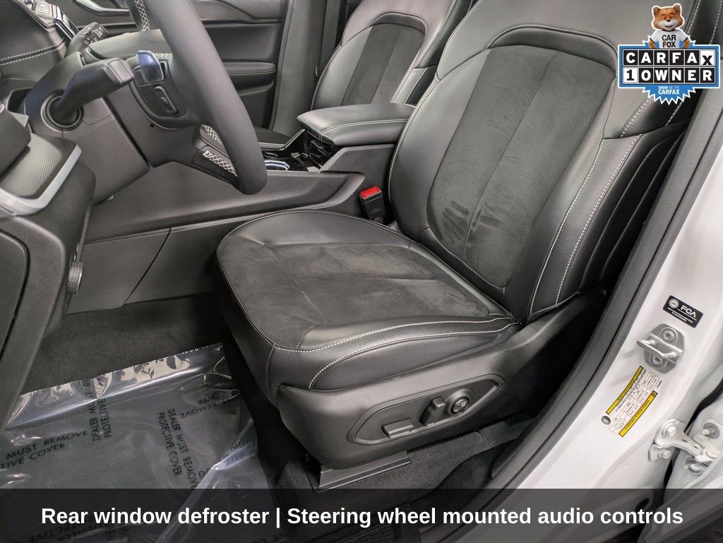 Used 2023 Jeep Grand Cherokee Altitude image 14