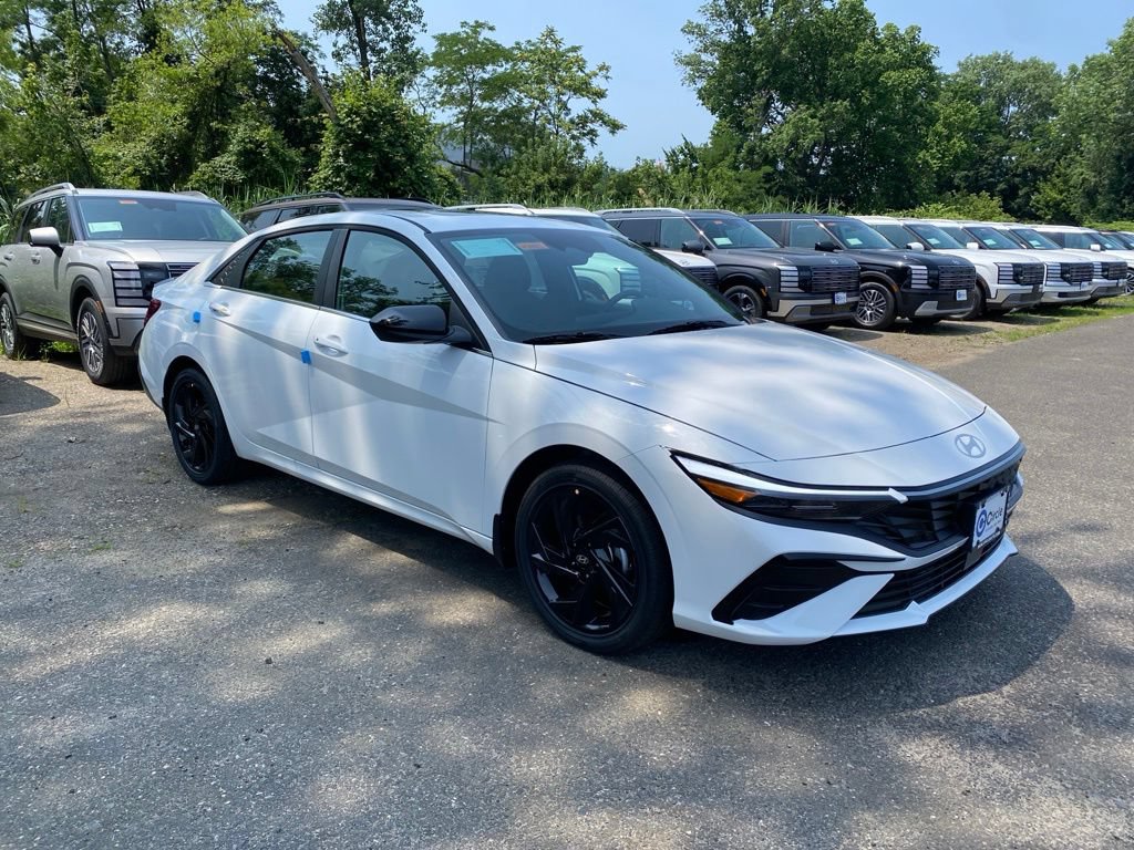 New 2026 Hyundai Elantra SEL Sport Premium FWD image 1