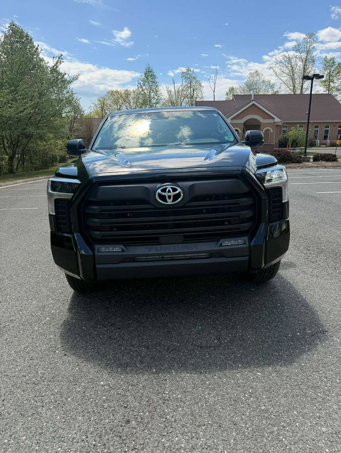 Used 2024 Toyota Tundra SR5 w/ SR5 Convenience Package AWD/4WD image 2