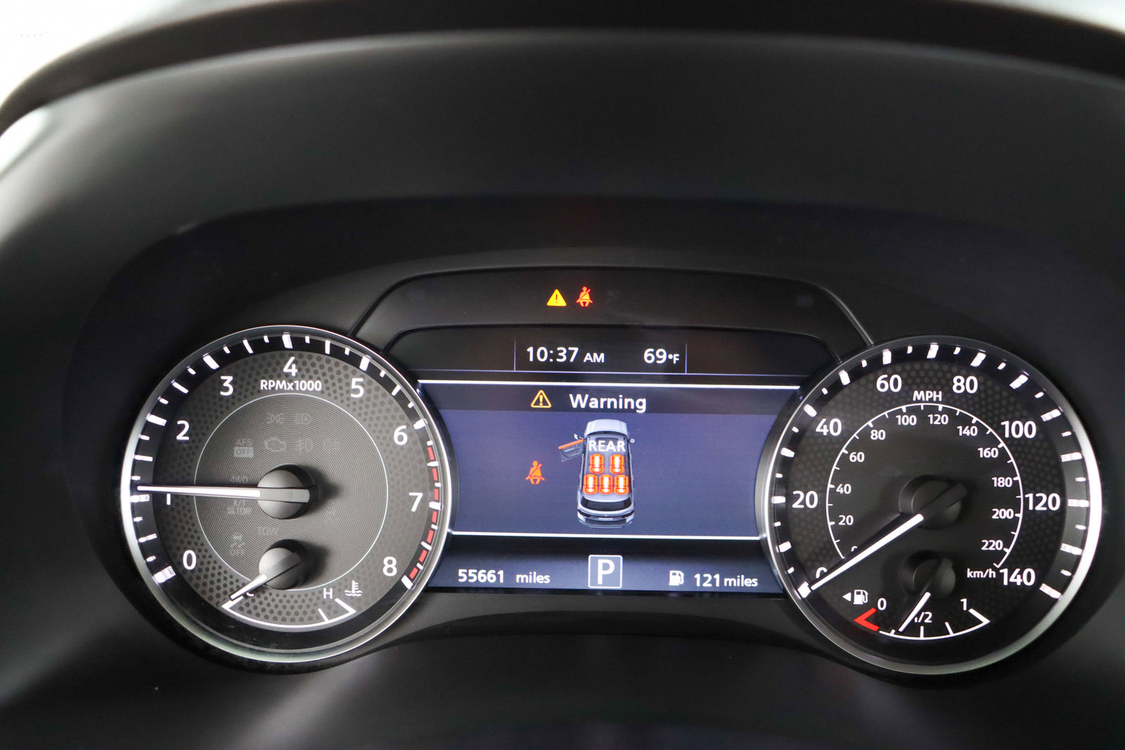 Used 2024 Nissan Armada SL w/ Captain's Chairs Package image 16