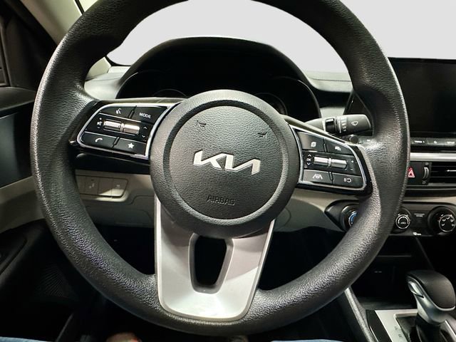 Used 2023 Kia Forte LXS w/ LXS Technology Package FWD image 11