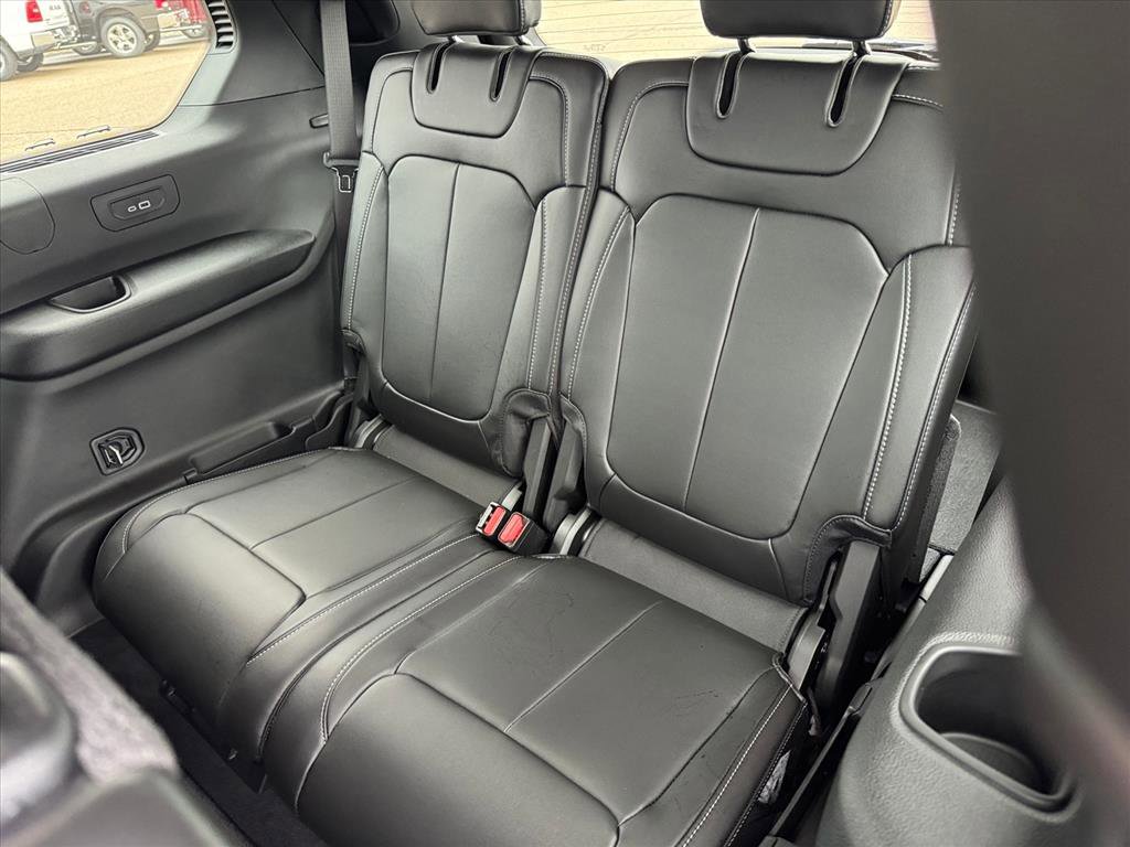 New 2026 Jeep Grand Cherokee L Limited AWD/4WD image 12