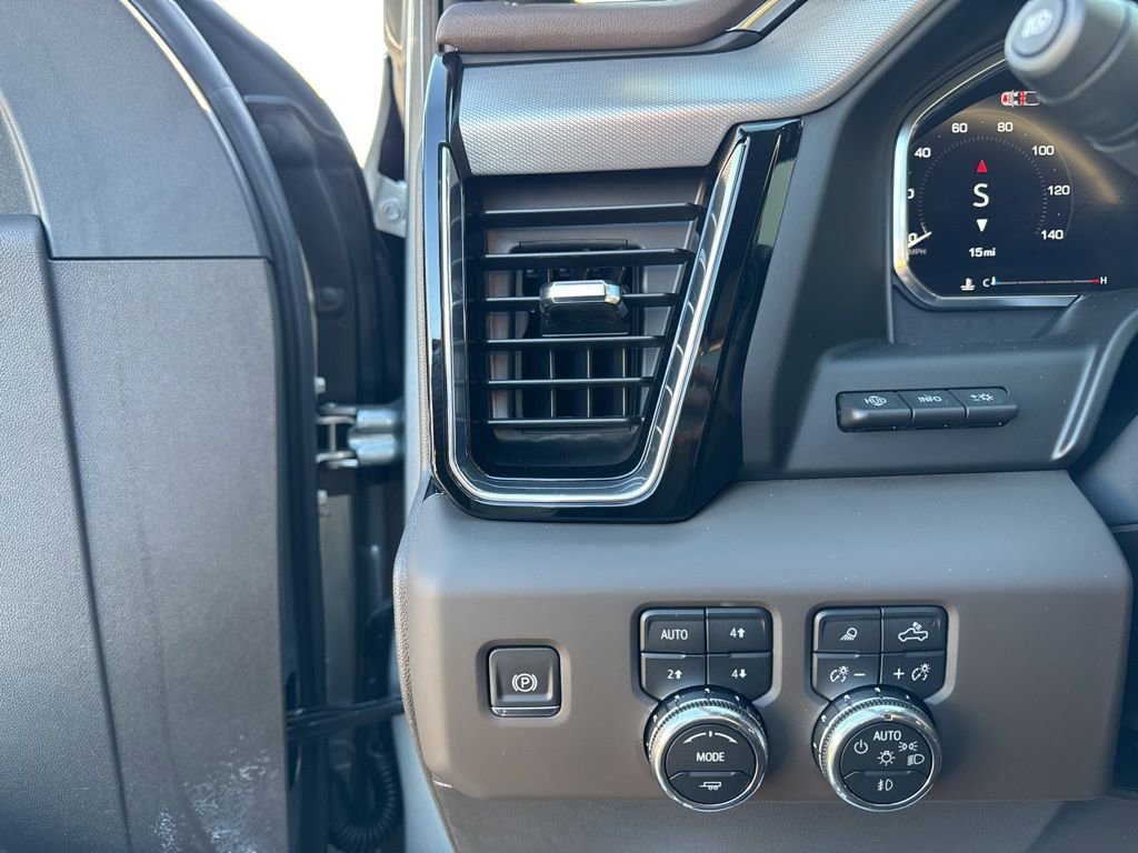 New 2026 GMC Sierra 1500 Denali w/ Denali Reserve Package image 14