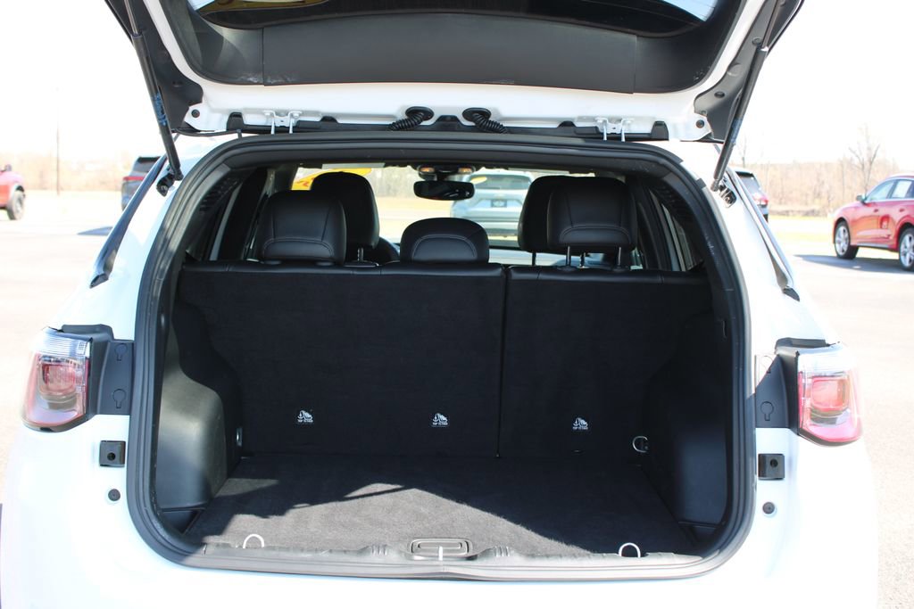 Used 2025 Jeep Compass Trailhawk image 16