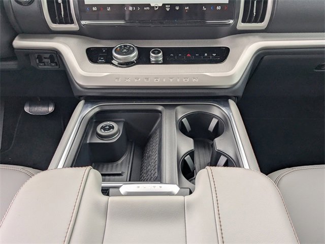 New 2025 Ford Expedition Max Active image 20