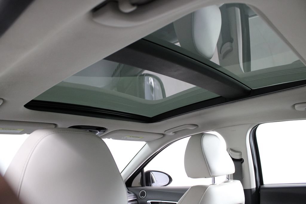 Certified 2023 Hyundai Sonata Limited FWD image 23