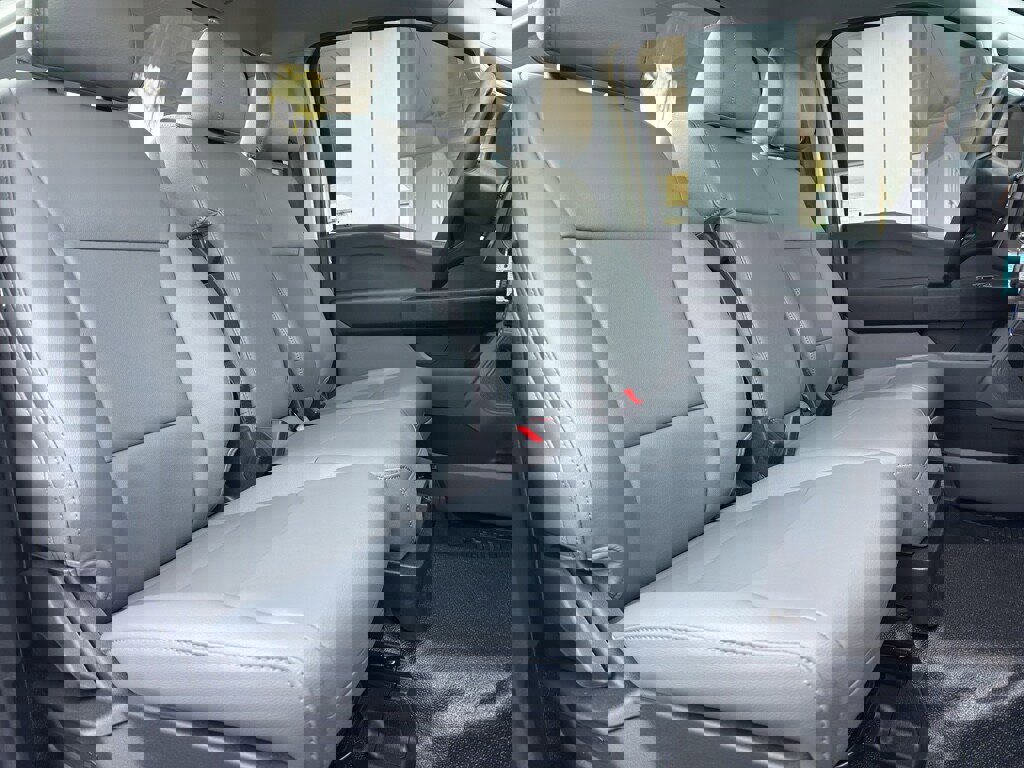 New 2026 Ford F550 4x4 Regular Cab Super Duty image 28