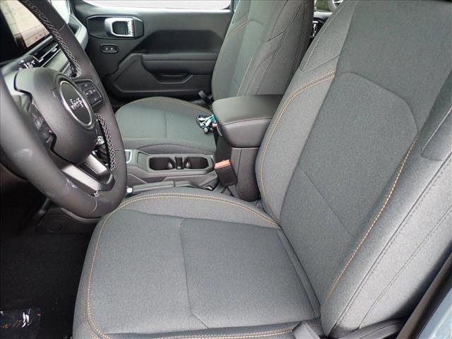 New 2025 Jeep Gladiator Willys image 10