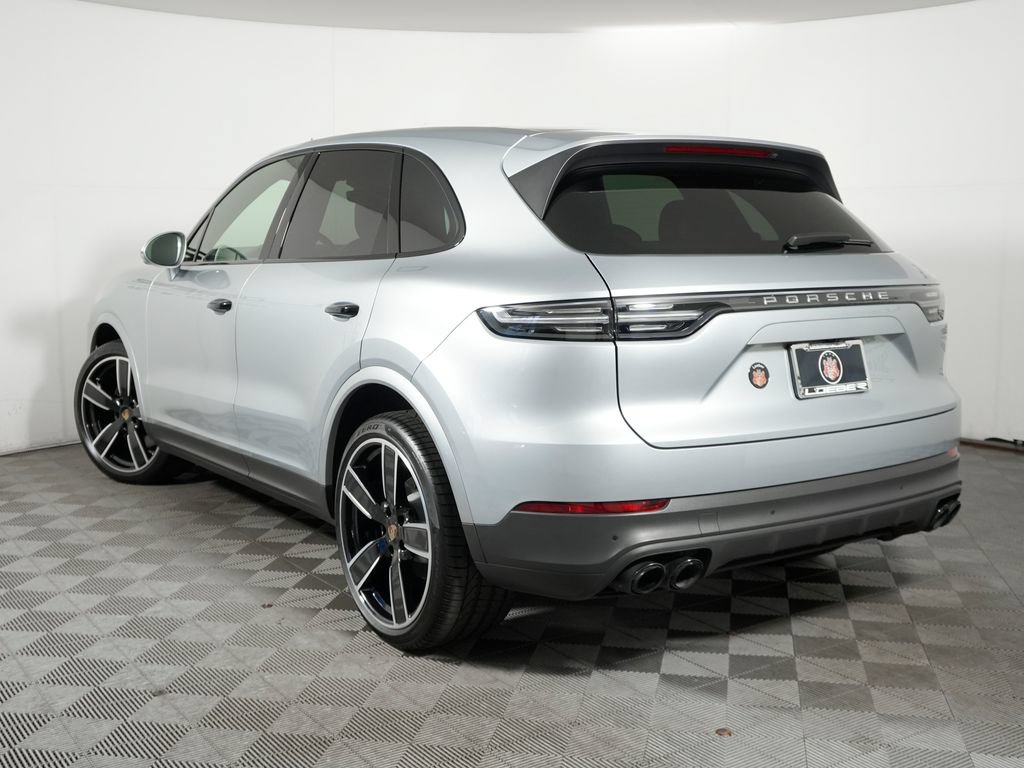 Certified 2023 Porsche Cayenne AWD/4WD image 3