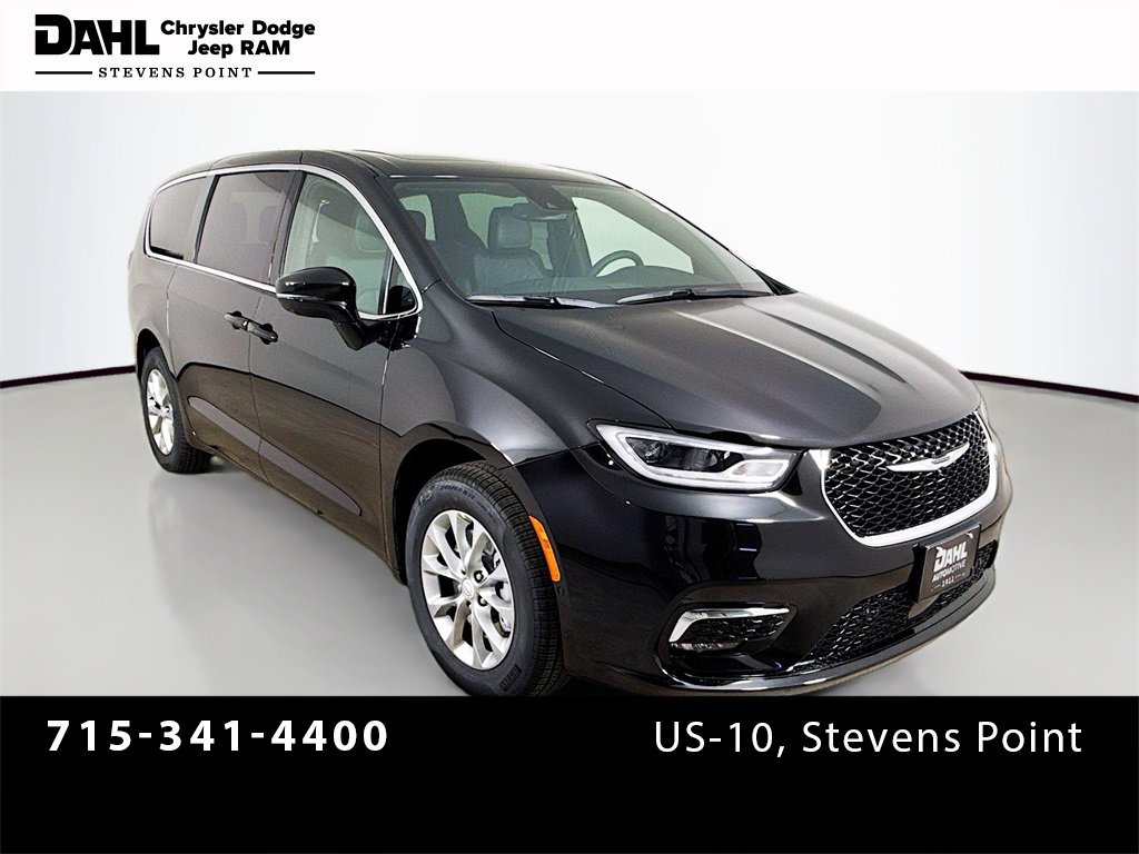 New 2026 Chrysler Pacifica Select image 1