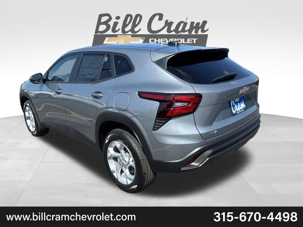 New 2026 Chevrolet Trax LS w/ LS Convenience Package FWD image 34