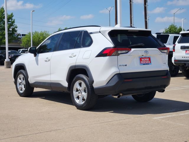 Used 2019 Toyota RAV4 XLE w/ Carpet Mat Package image 4