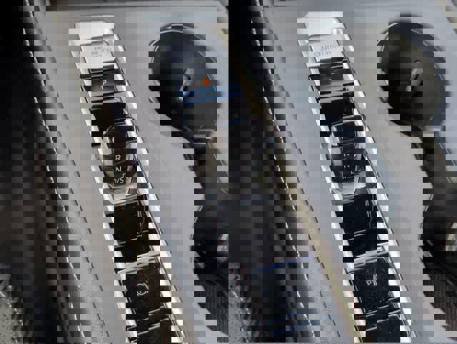 Used 2024 Volkswagen Atlas Cross Sport SE FWD image 27