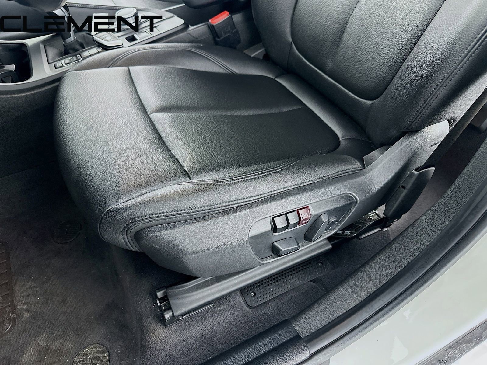 Used 2020 BMW X1 xDrive28i image 29