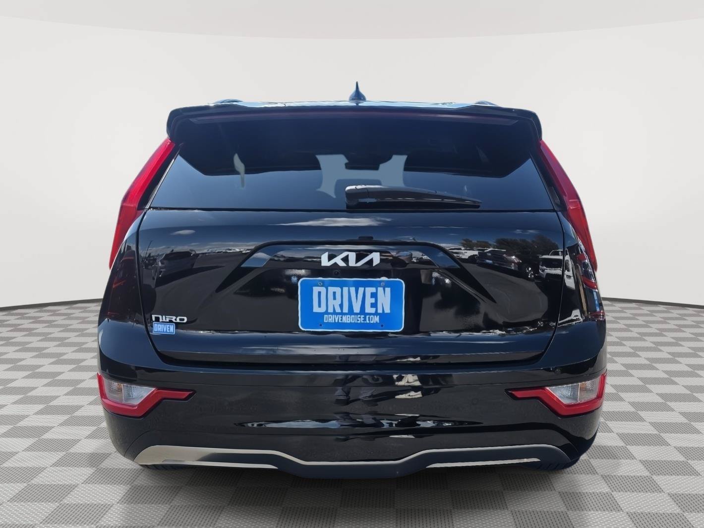 Used 2024 Kia Niro Wind w/ Wind Preserve Package FWD image 5
