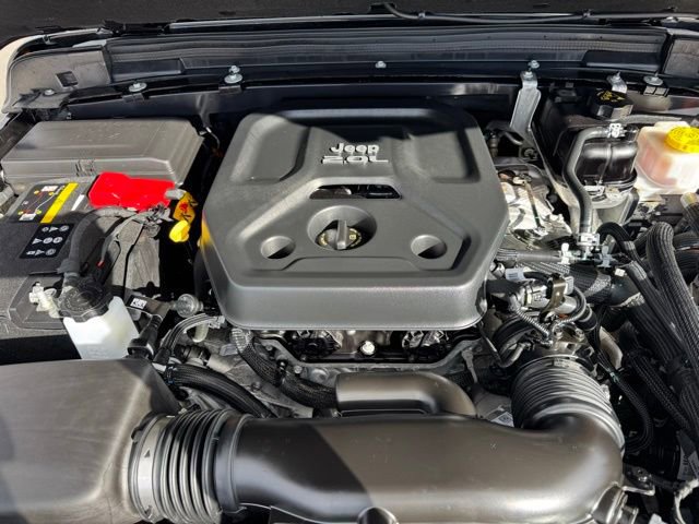 Certified 2022 Jeep Wrangler Unlimited Sahara w/ Cold Weather Group image 27