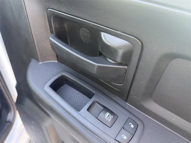 Used 2020 RAM 2500 Tradesman w/ Chrome Appearance Group image 16