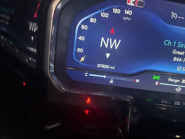 Used 2025 Chevrolet Silverado 1500 LT image 23