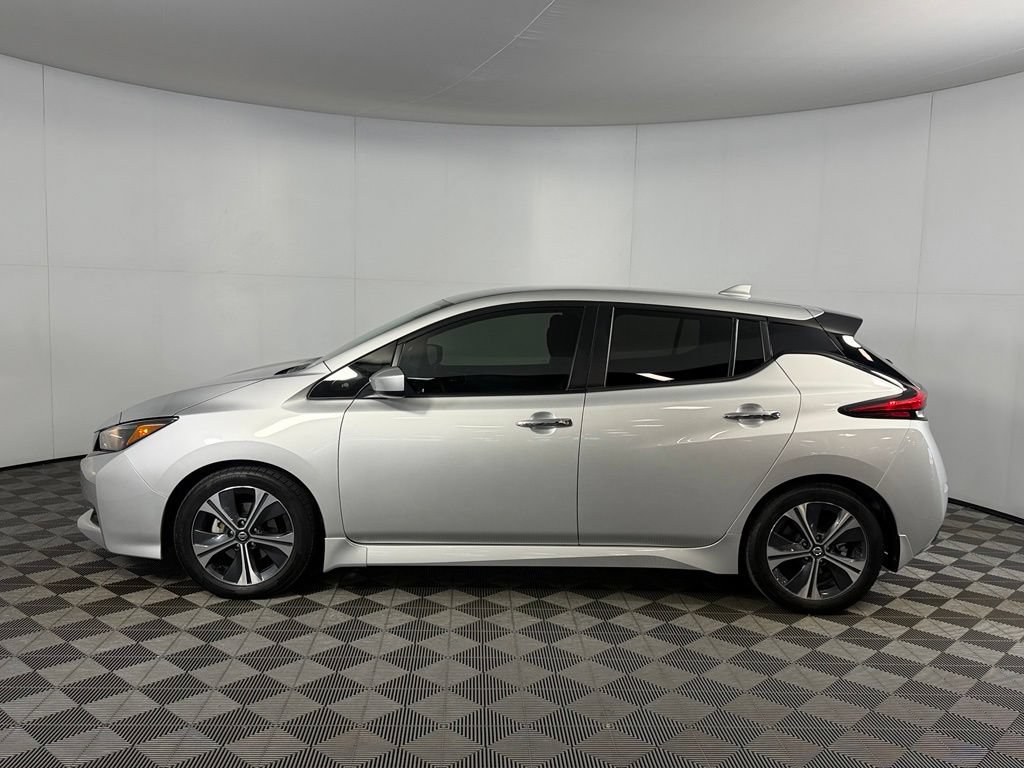 Used 2022 Nissan Leaf SV FWD image 11