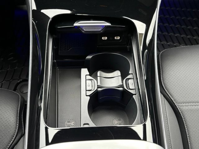 New 2026 Mercedes-Benz C 300 4MATIC Sedan image 40