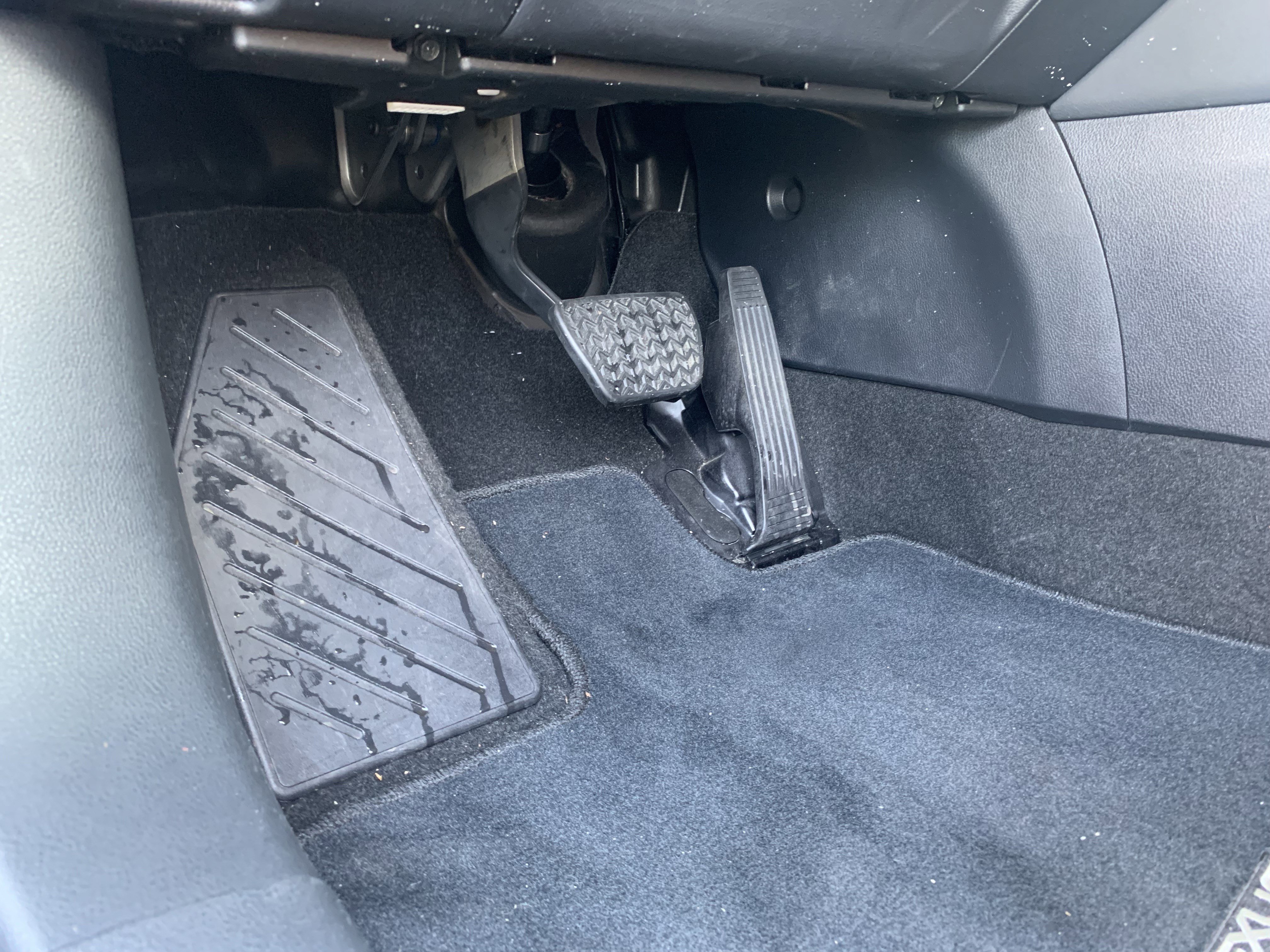 Used 2025 Lexus RX 350 Premium w/ Accessory Package (Z1) image 17