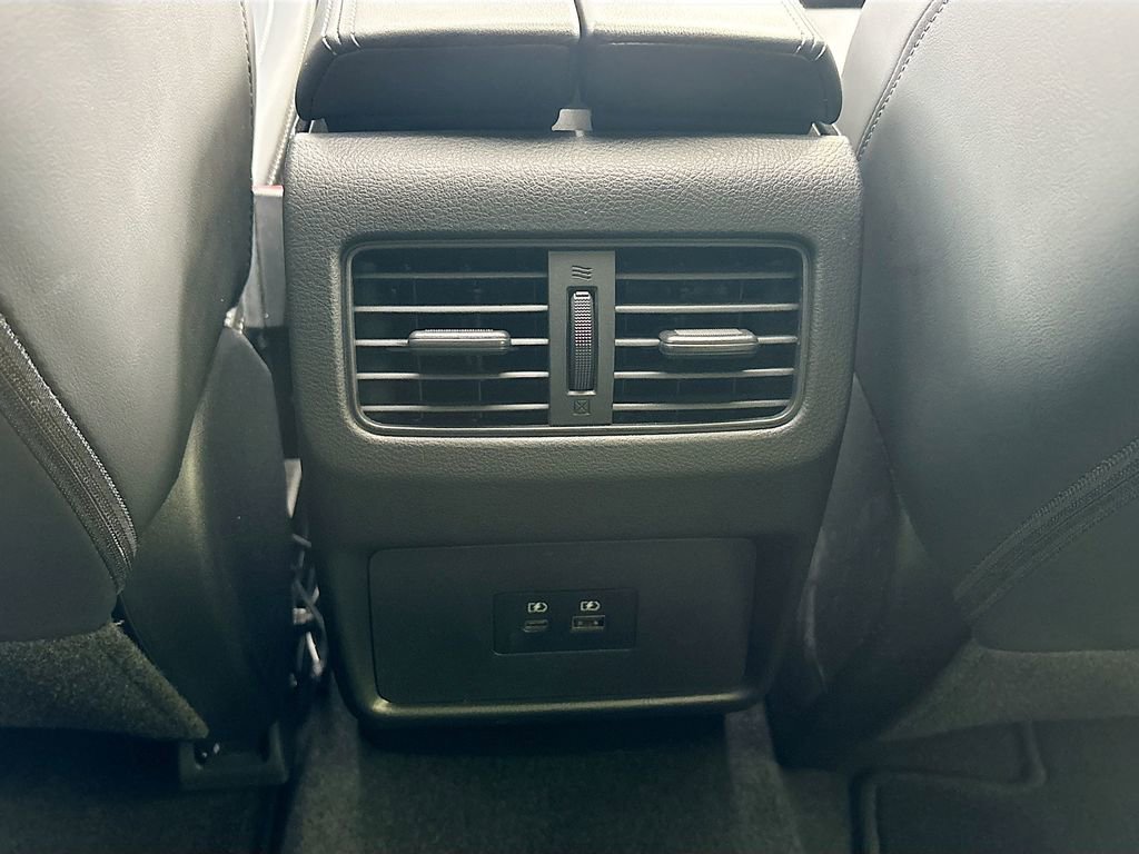 Used 2023 Nissan Rogue Platinum image 27