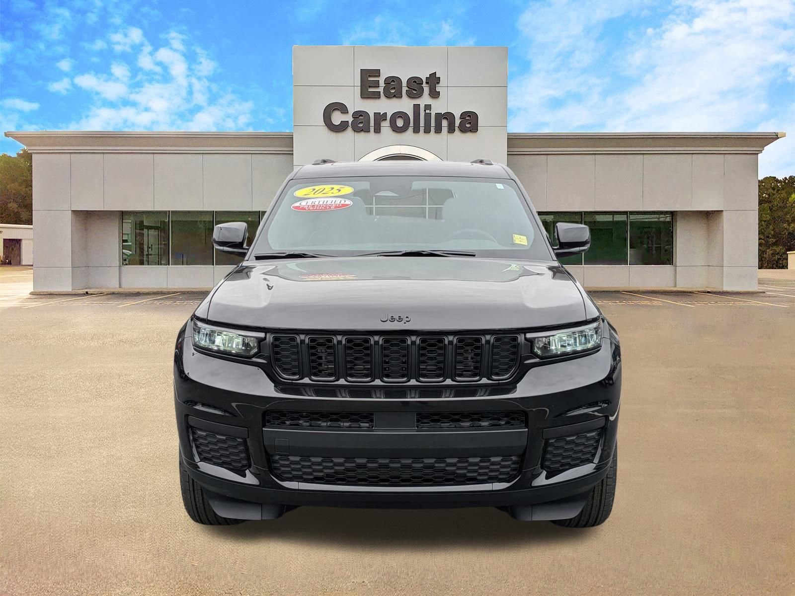 Used 2025 Jeep Grand Cherokee L Altitude RWD image 8