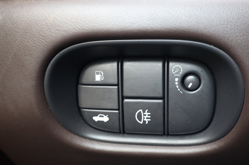 Used 2014 Jaguar XK Coupe RWD image 28