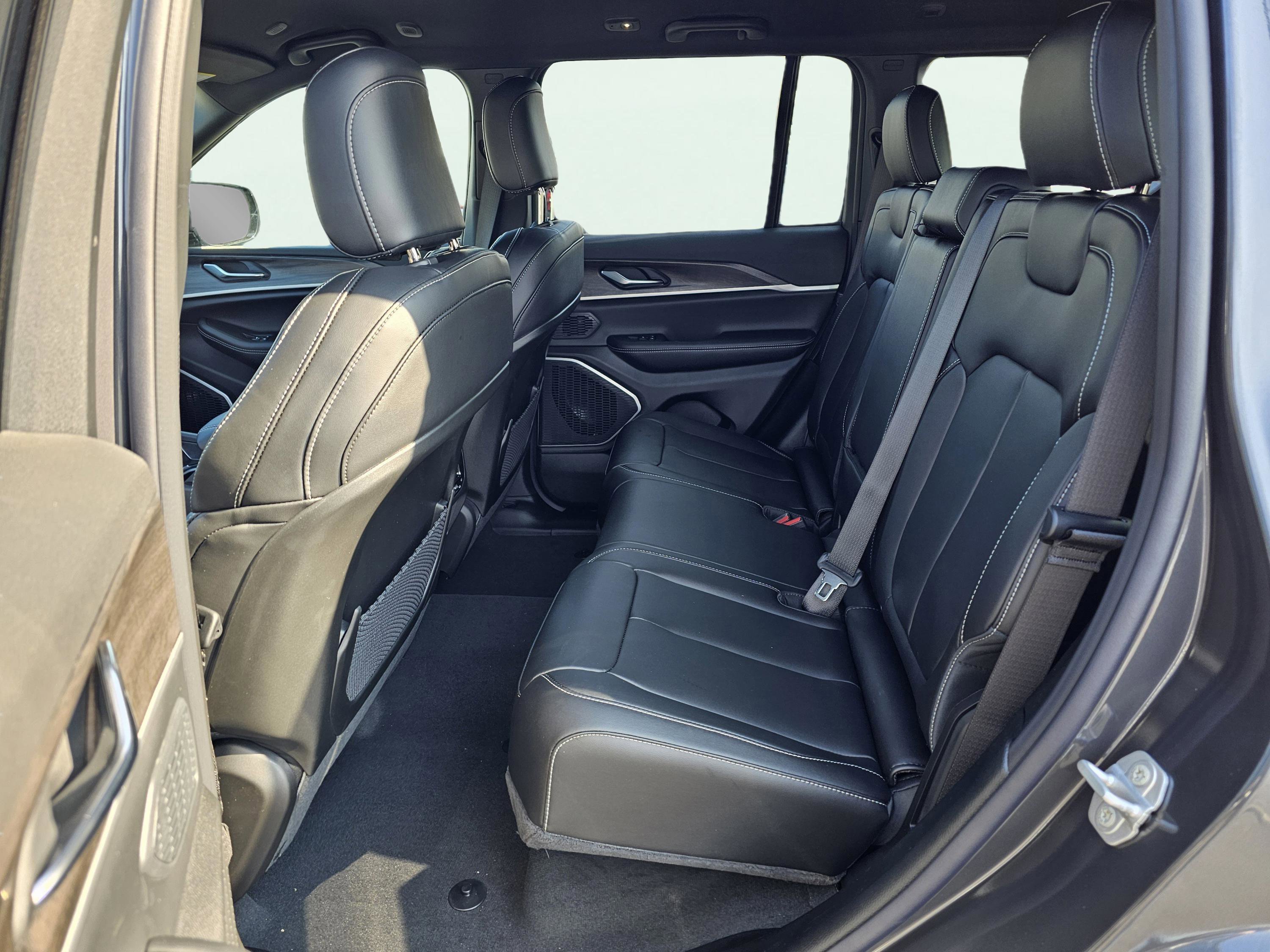 New 2026 Jeep Grand Cherokee Limited image 31