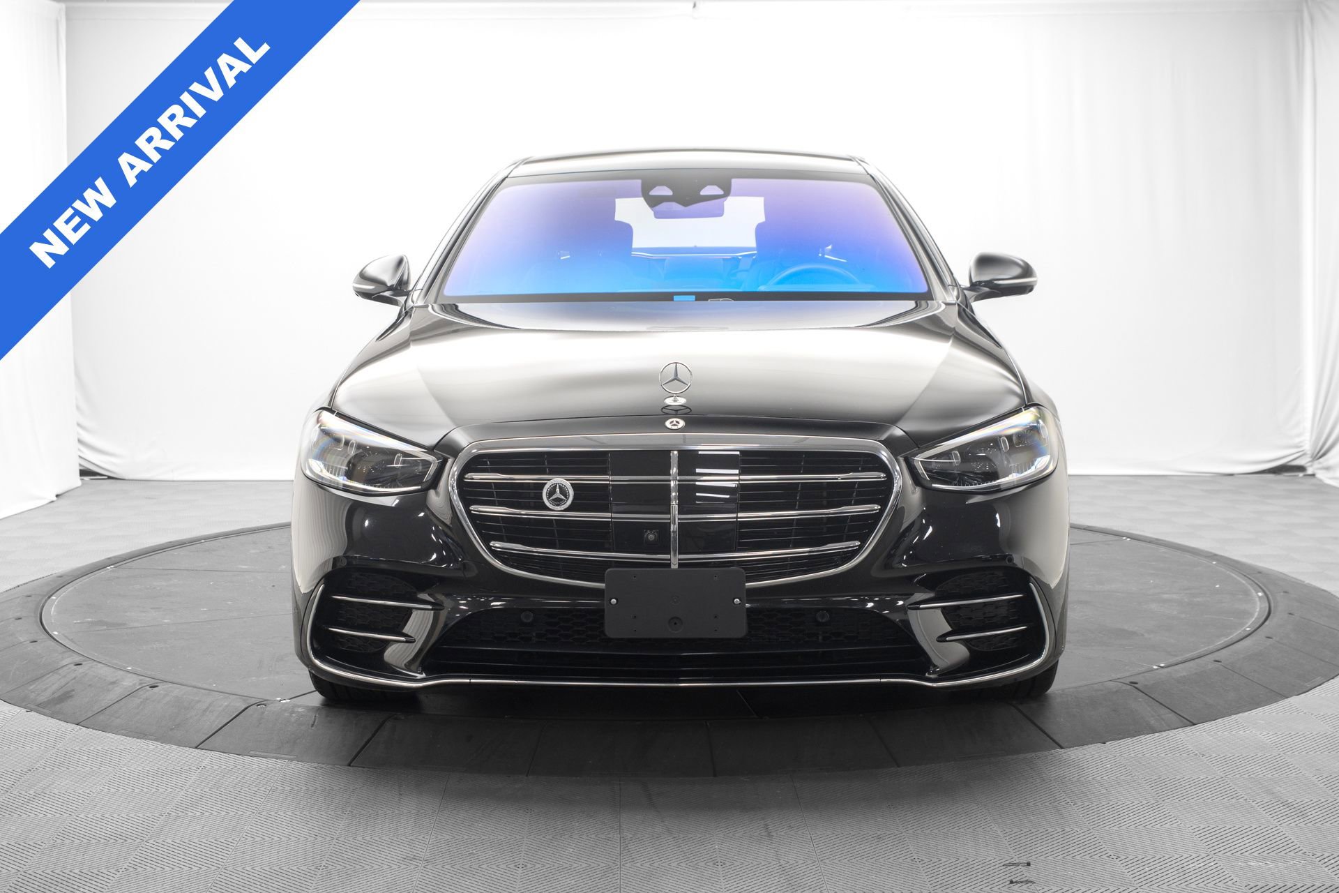 Used 2023 Mercedes-Benz S 500 4MATIC w/ AMG Line image 8