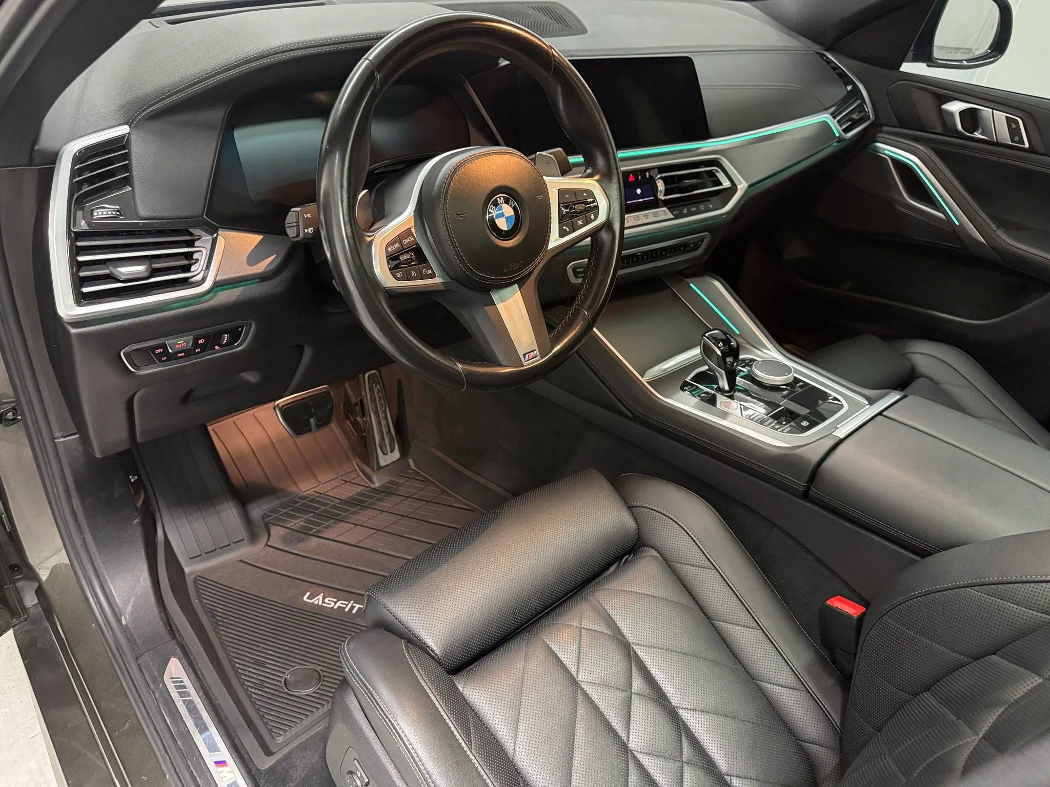 Used 2023 BMW X6 xDrive40i w/ M Sport Package image 10