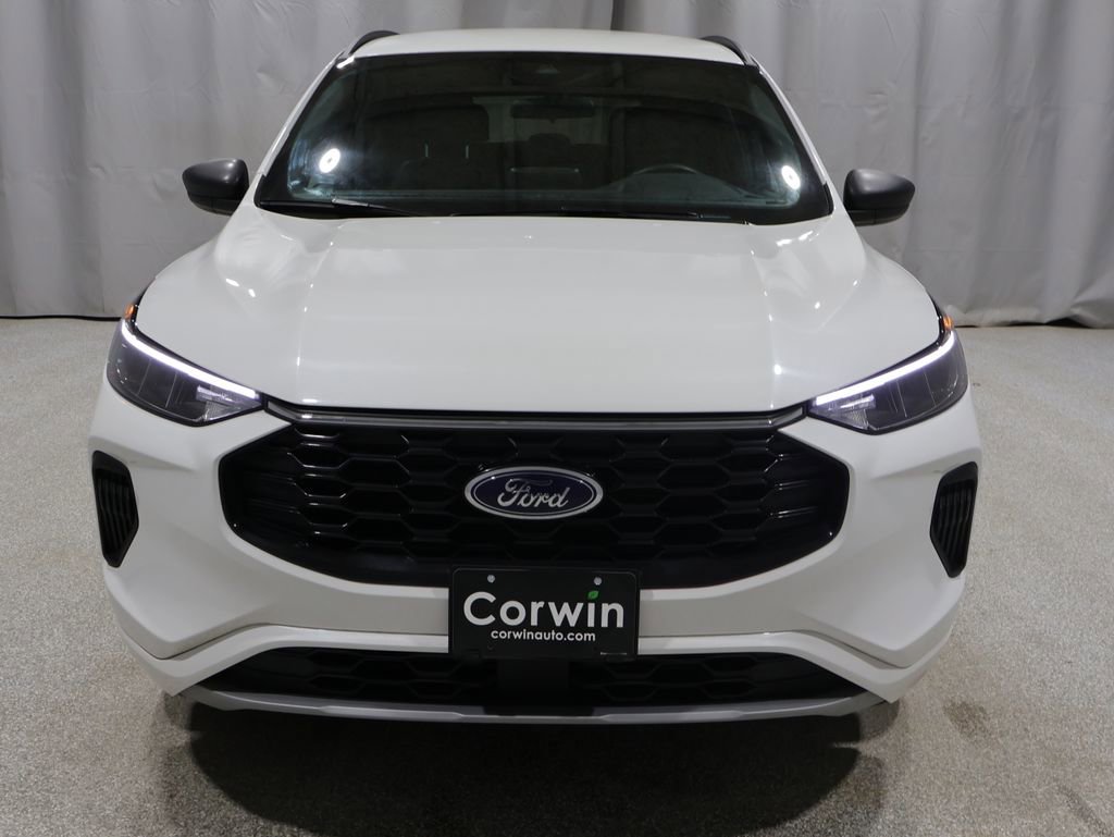Used 2024 Ford Escape ST-Line image 8