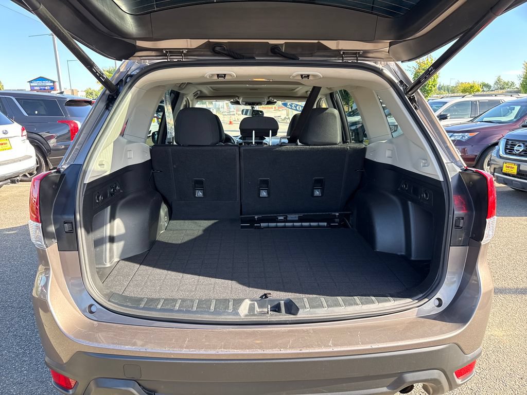 Used 2022 Subaru Forester Premium AWD/4WD image 14