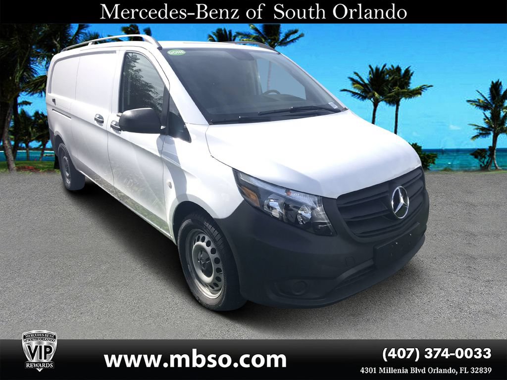Used 2023 Mercedes-Benz Metris image 1