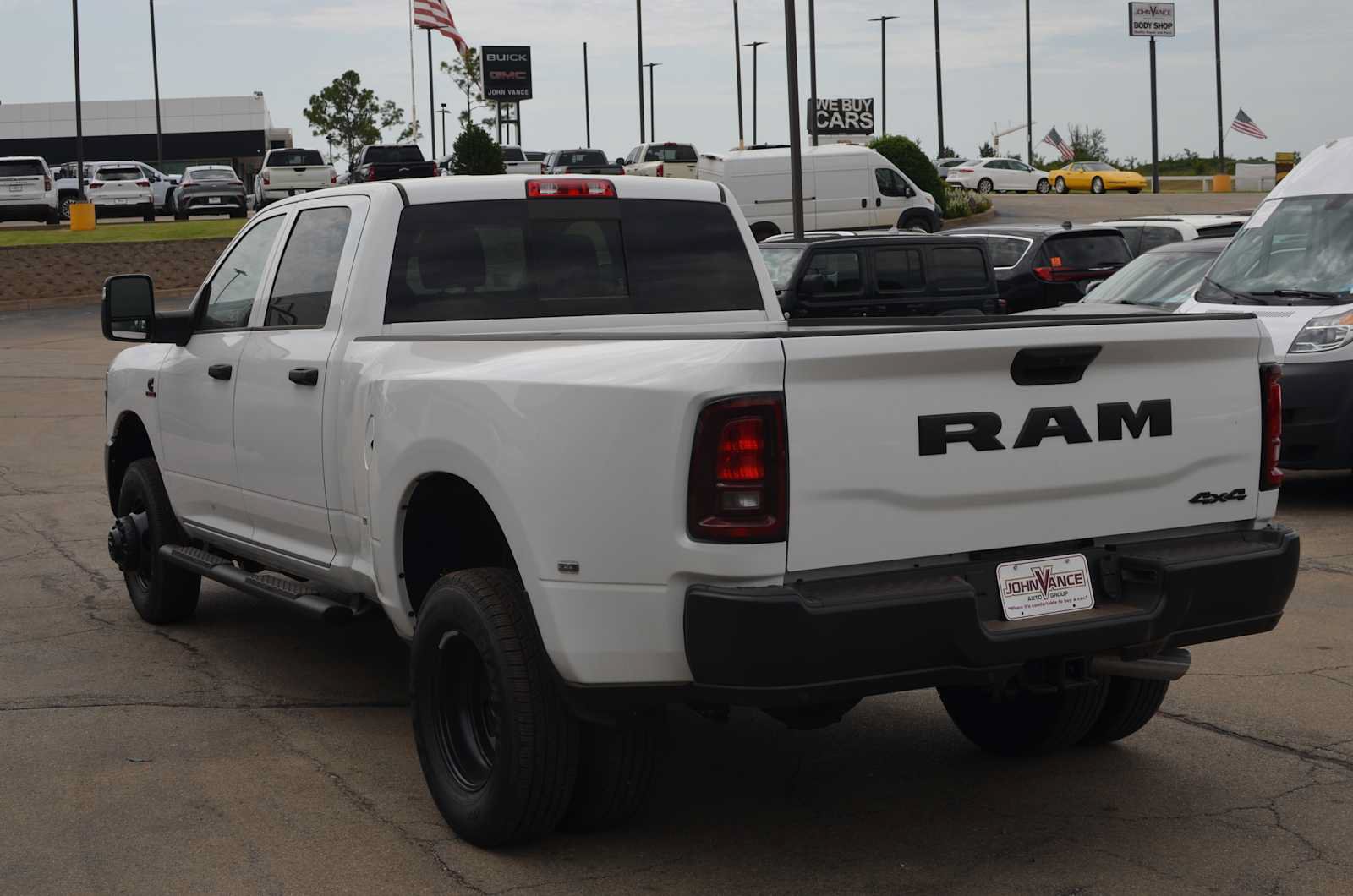 New 2026 RAM 3500 Tradesman AWD/4WD image 4