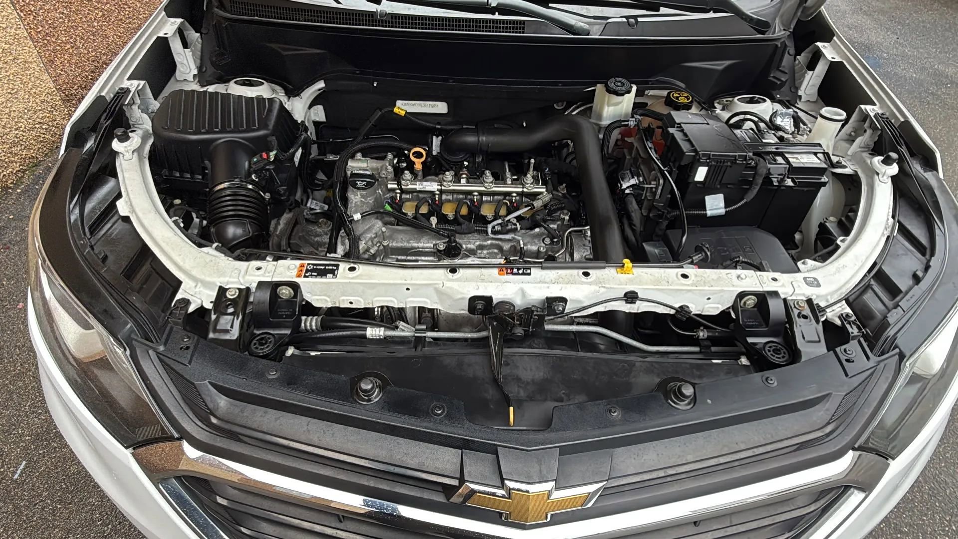 Used 2020 Chevrolet Equinox LS image 24