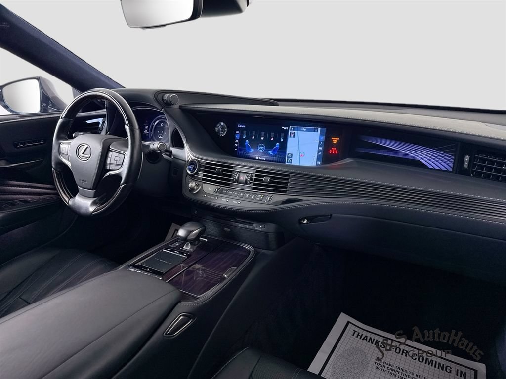 Used 2019 Lexus LS 500h w/ Interior Upgrade Package RWD image 31