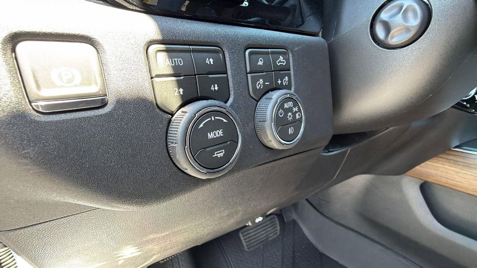 New 2026 Chevrolet Silverado 1500 High Country AWD/4WD image 18
